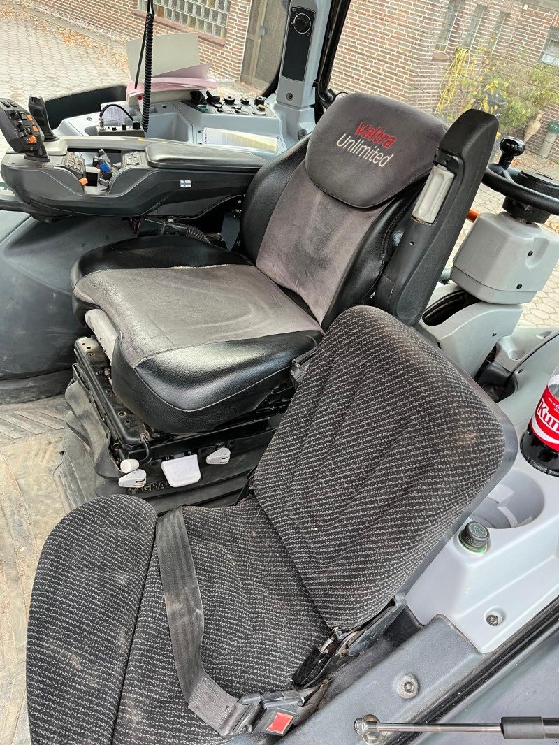 Traktor des Typs Valtra T214 Direct TwinTrac, Gebrauchtmaschine in Elmenhorst-Lanken (Bild 12)