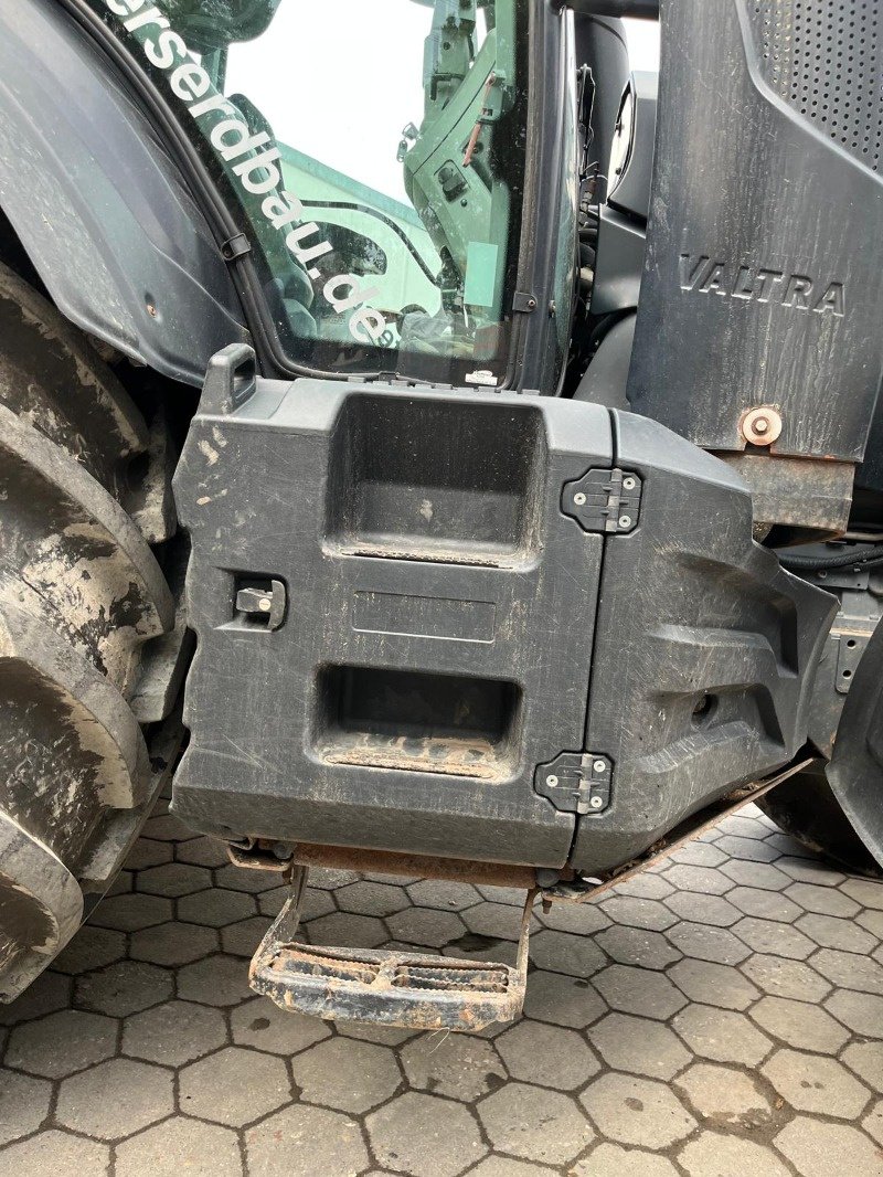 Traktor des Typs Valtra T214 Direct TwinTrac, Gebrauchtmaschine in Elmenhorst-Lanken (Bild 8)
