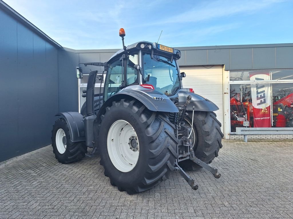 Traktor van het type Valtra T214 DIRECT, Gebrauchtmaschine in MARIENHEEM (Foto 4)