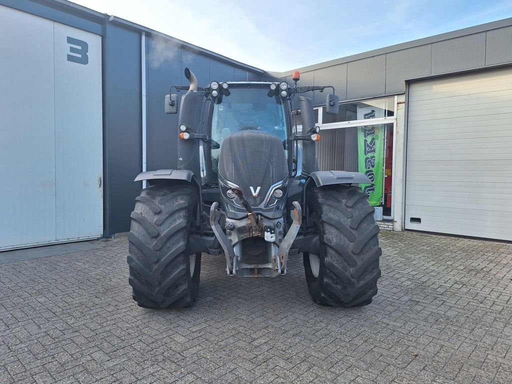 Traktor van het type Valtra T214 DIRECT, Gebrauchtmaschine in MARIENHEEM (Foto 2)