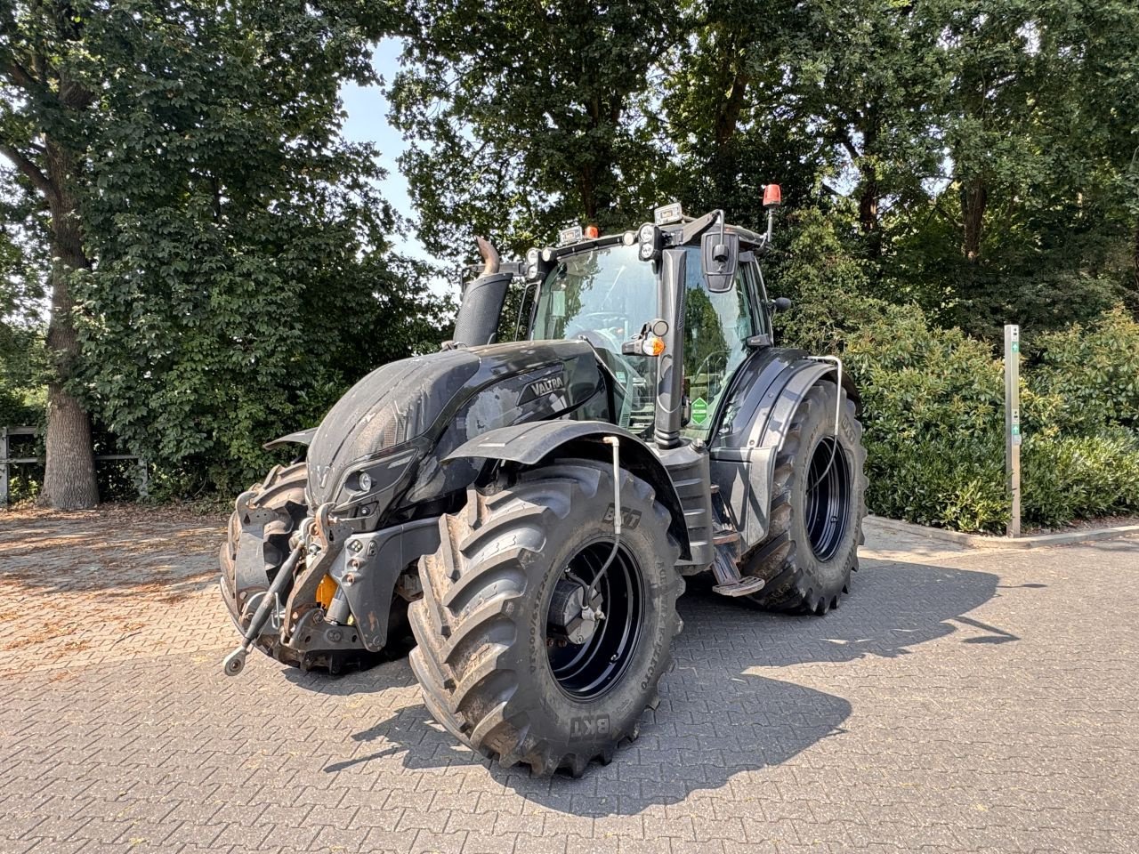 Traktor des Typs Valtra T214 Direct, Gebrauchtmaschine in Achterveld (Bild 1)
