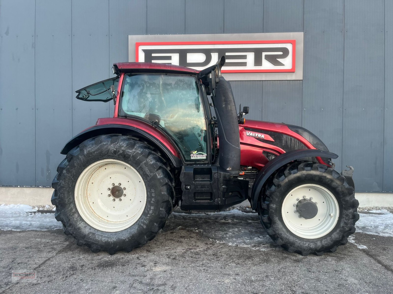 Traktor типа Valtra T214 Rückfahreinrichtung, Gebrauchtmaschine в Tuntenhausen (Фотография 4)