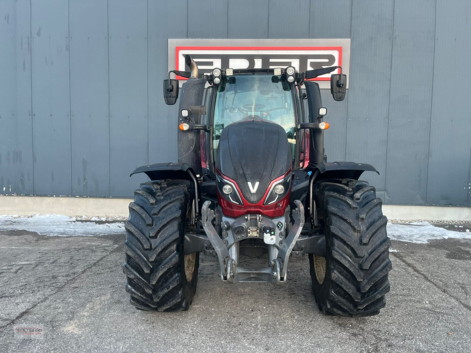 Traktor типа Valtra T214 Rückfahreinrichtung, Gebrauchtmaschine в Tuntenhausen (Фотография 5)