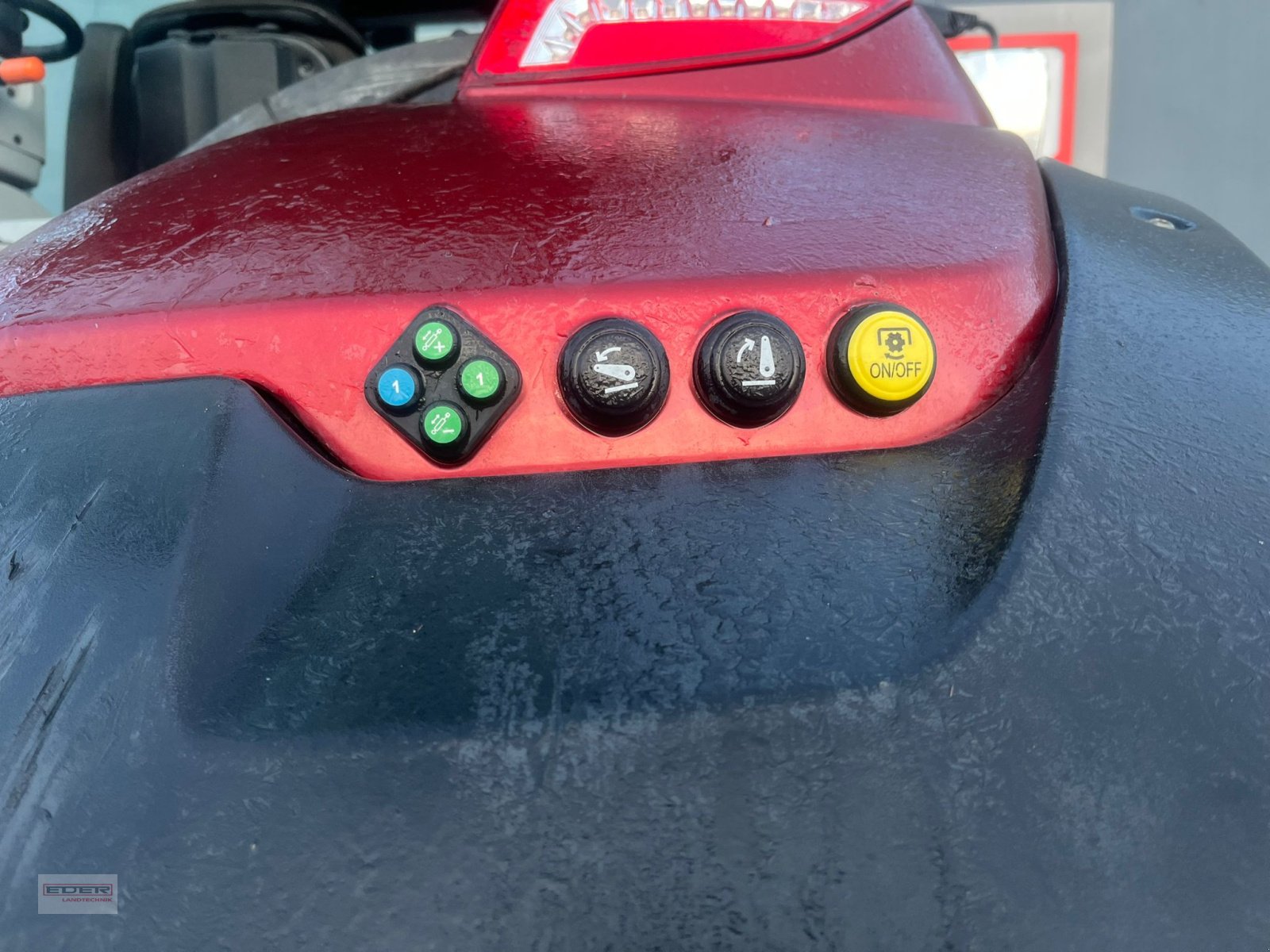 Traktor типа Valtra T214 Rückfahreinrichtung, Gebrauchtmaschine в Tuntenhausen (Фотография 11)