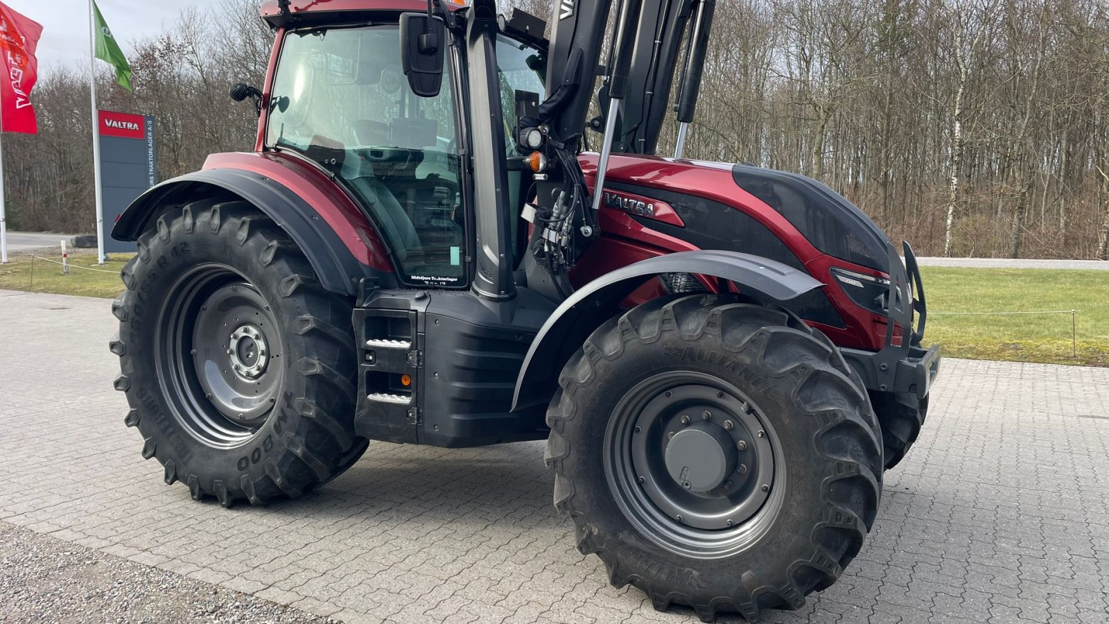 Traktor typu Valtra T214 Versu SmartTouch, Gebrauchtmaschine w Nimtofte (Zdjęcie 3)