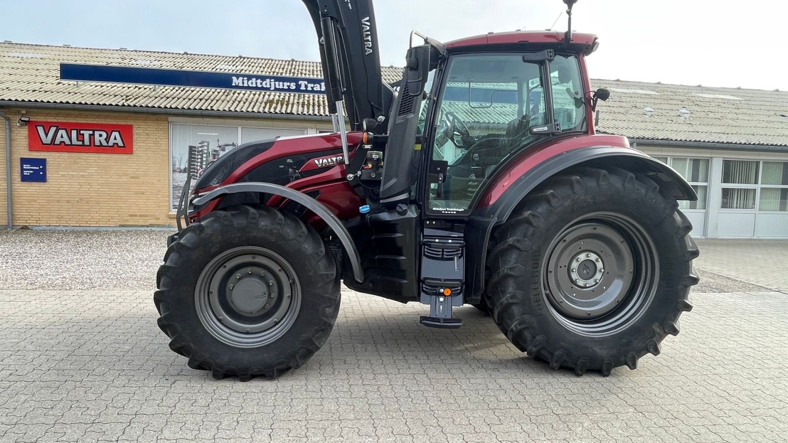 Traktor typu Valtra T214 Versu SmartTouch, Gebrauchtmaschine w Nimtofte (Zdjęcie 1)