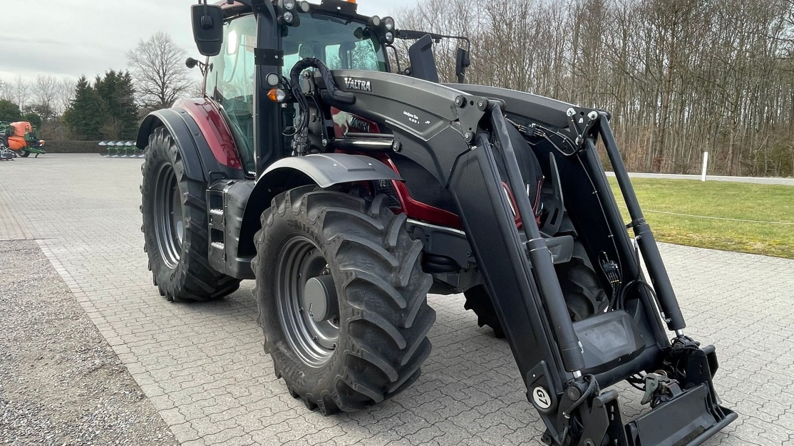 Traktor typu Valtra T214 Versu SmartTouch, Gebrauchtmaschine w Nimtofte (Zdjęcie 8)