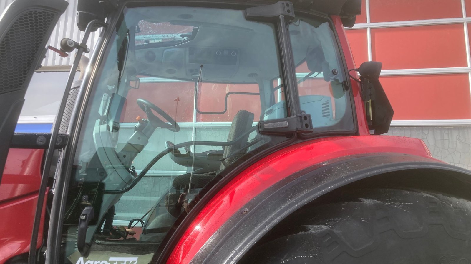 Traktor tipa Valtra T214 Versu Versu, Gebrauchtmaschine u Hobro (Slika 2)