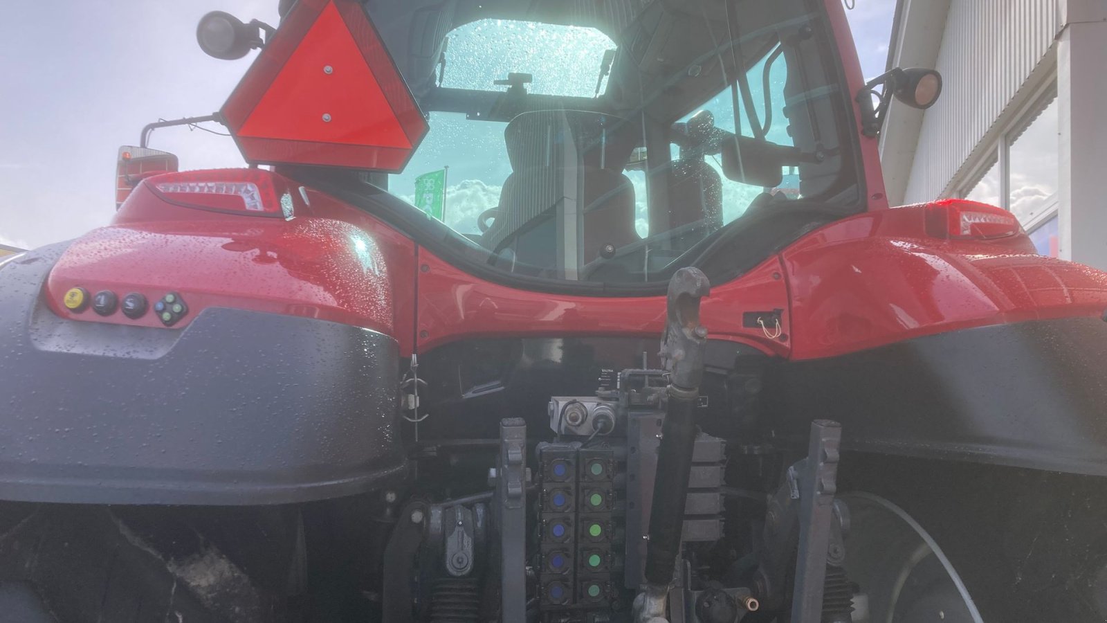 Traktor tipa Valtra T214 Versu Versu, Gebrauchtmaschine u Hobro (Slika 3)