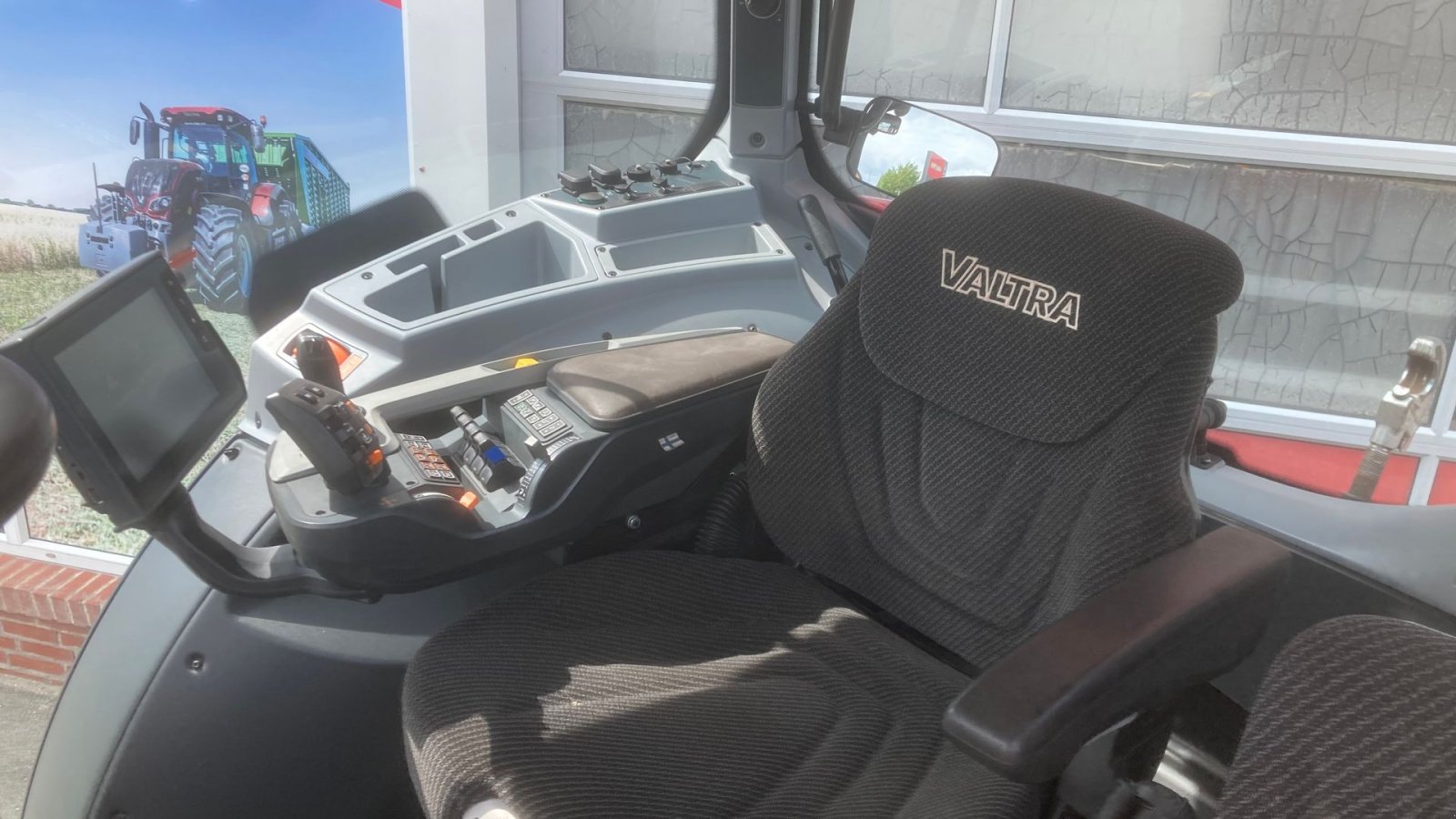 Traktor typu Valtra T214 Versu, Gebrauchtmaschine v Hobro (Obrázek 10)