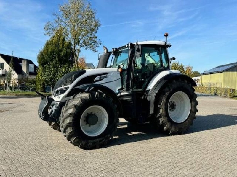 Traktor des Typs Valtra T214 Versu, Gebrauchtmaschine in Marknesse (Bild 10)