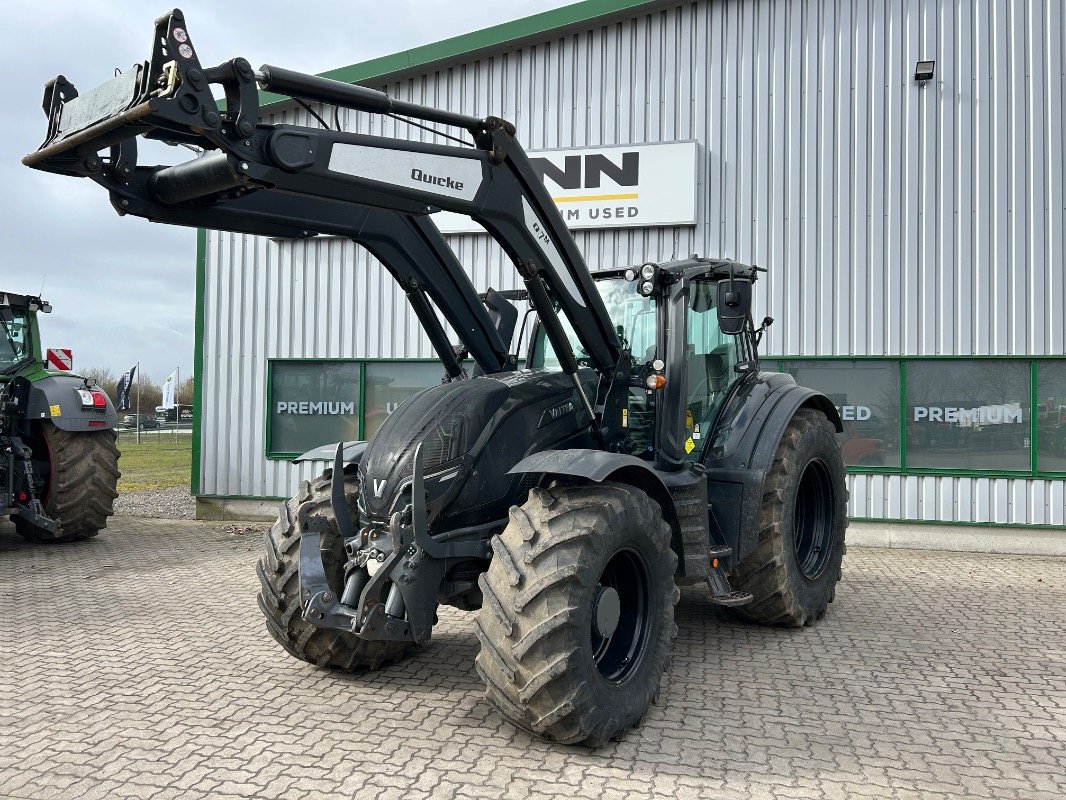 Traktor типа Valtra T214, Gebrauchtmaschine в Sittensen (Фотография 1)