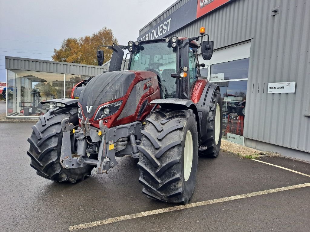 Traktor des Typs Valtra T214A, Gebrauchtmaschine in FLERS (Bild 3)