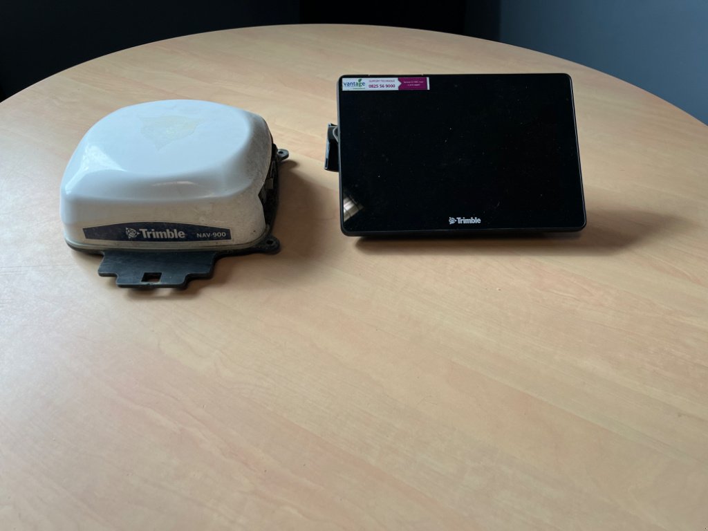 Traktor des Typs Valtra T214A, Gebrauchtmaschine in FLERS (Bild 2)