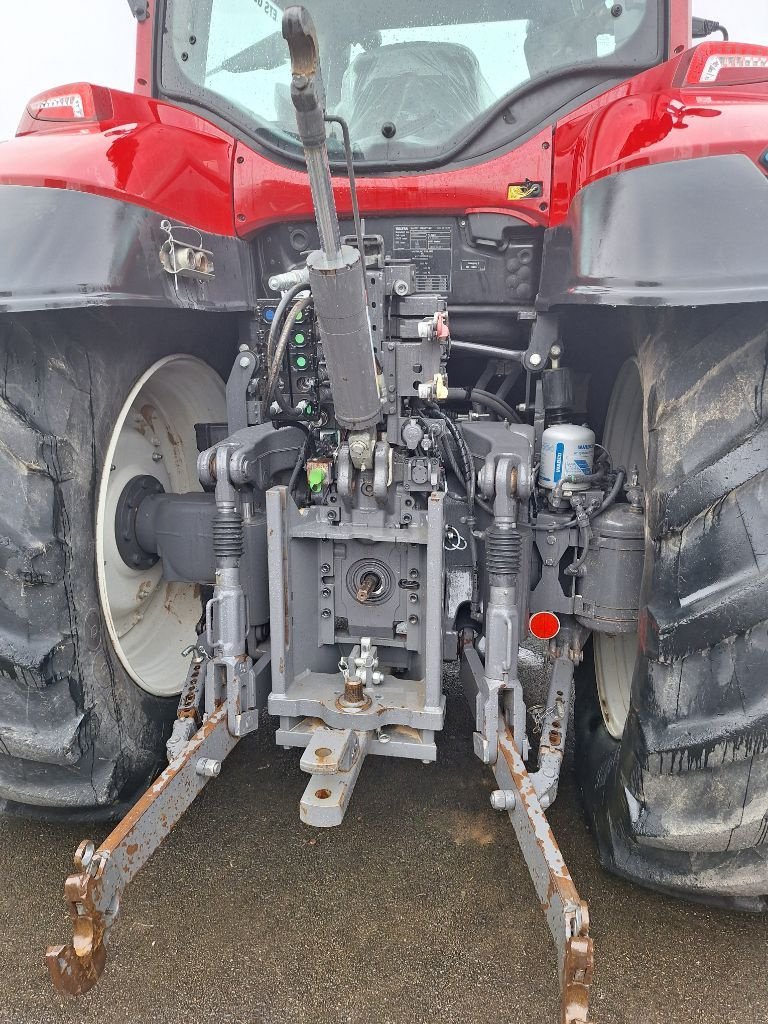 Traktor Türe ait Valtra T214V, Gebrauchtmaschine içinde Neufchâtel-en-Bray (resim 5)