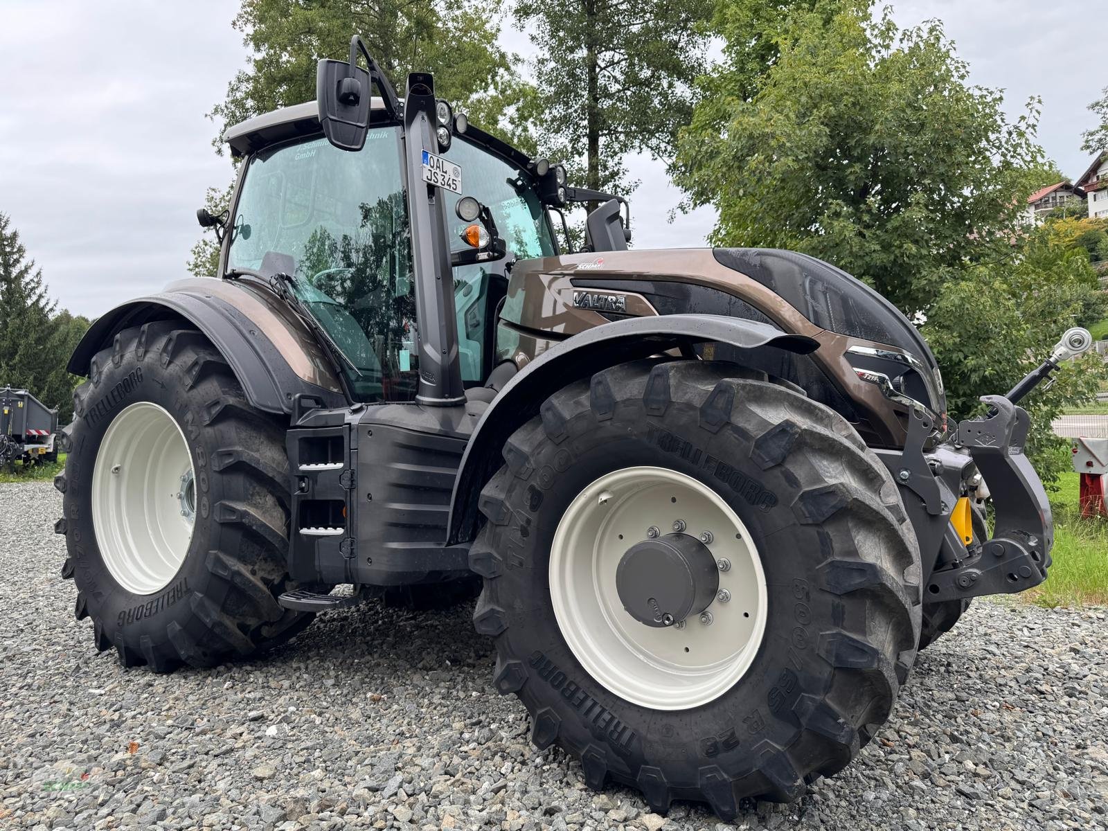 Traktor tipa Valtra T215 D, Gebrauchtmaschine u Marktoberdorf (Slika 1)