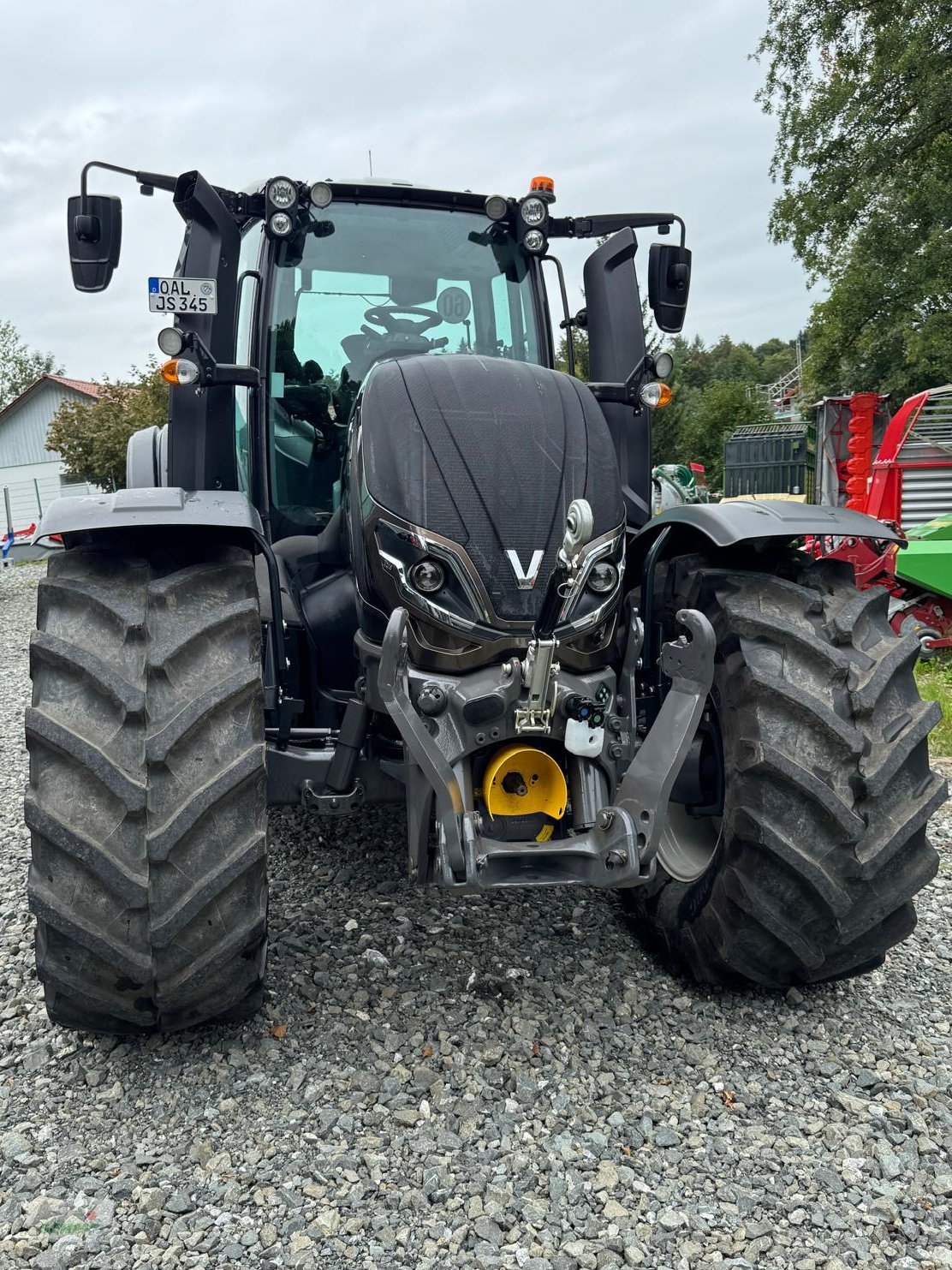Traktor tipa Valtra T215 D, Gebrauchtmaschine u Marktoberdorf (Slika 2)