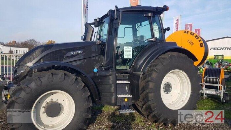 Traktor του τύπου Valtra T215 D, Neumaschine σε Wegberg (Φωτογραφία 4)