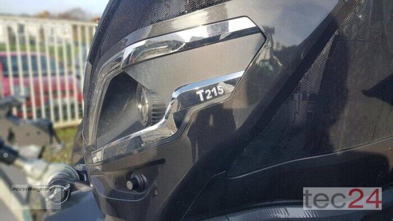 Traktor του τύπου Valtra T215 D, Neumaschine σε Wegberg (Φωτογραφία 3)