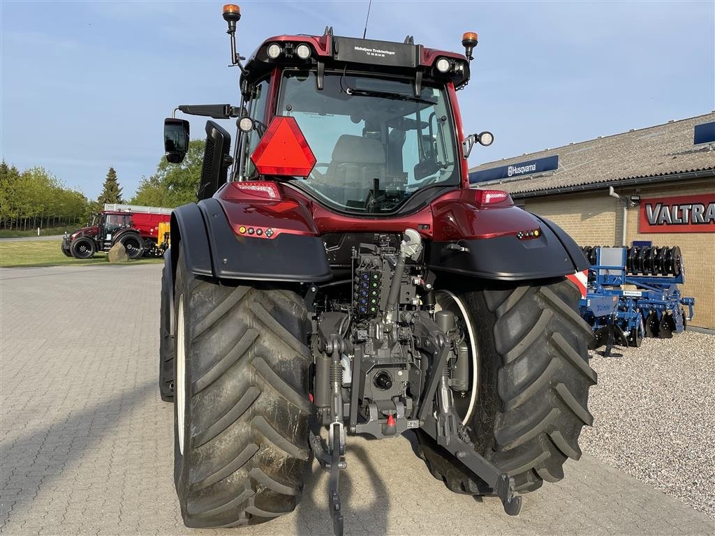 Traktor типа Valtra T215 Direct Frontlift, GPS, Gebrauchtmaschine в Nimtofte (Фотография 4)