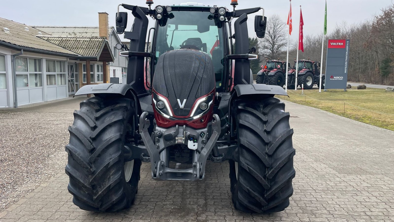 Traktor du type Valtra T215 Direct, Gebrauchtmaschine en Nimtofte (Photo 4)