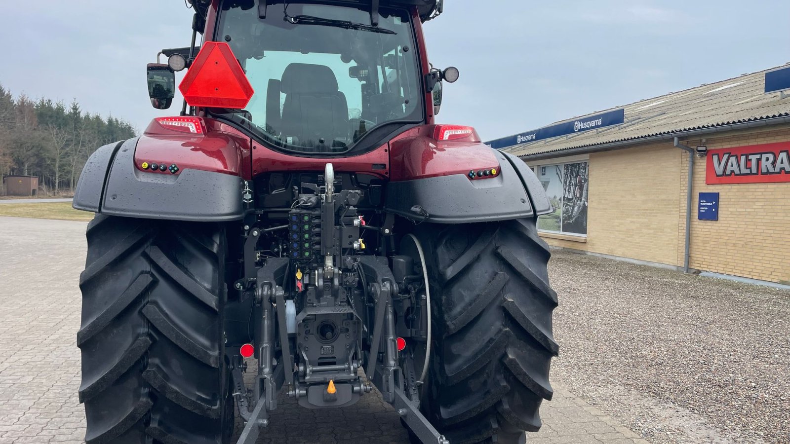 Traktor du type Valtra T215 Direct, Gebrauchtmaschine en Nimtofte (Photo 8)