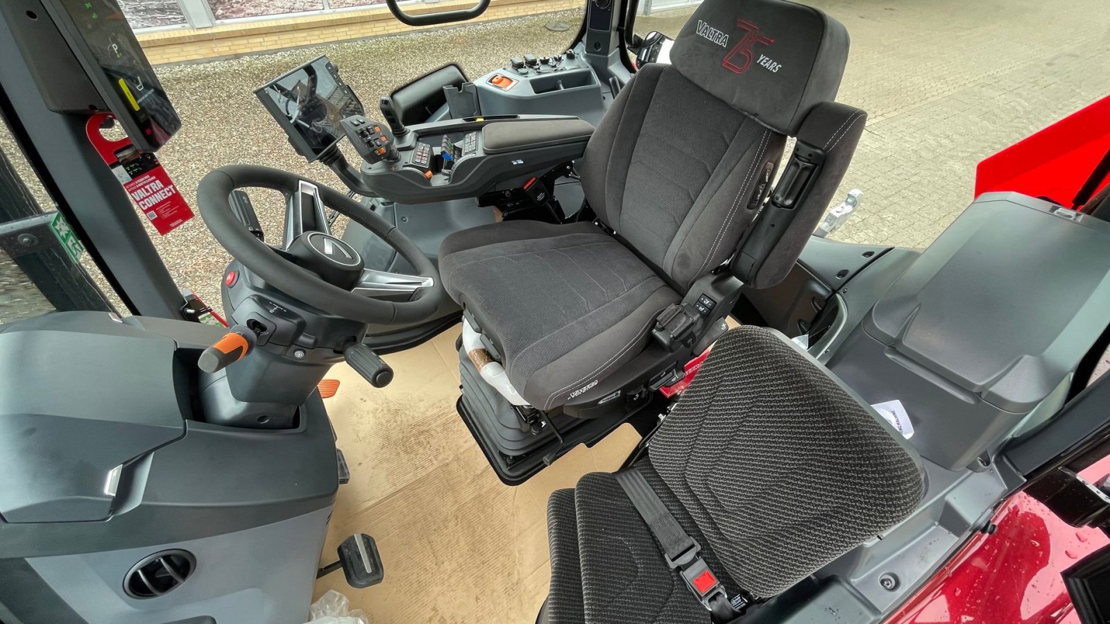 Traktor du type Valtra T215 Direct, Gebrauchtmaschine en Nimtofte (Photo 10)