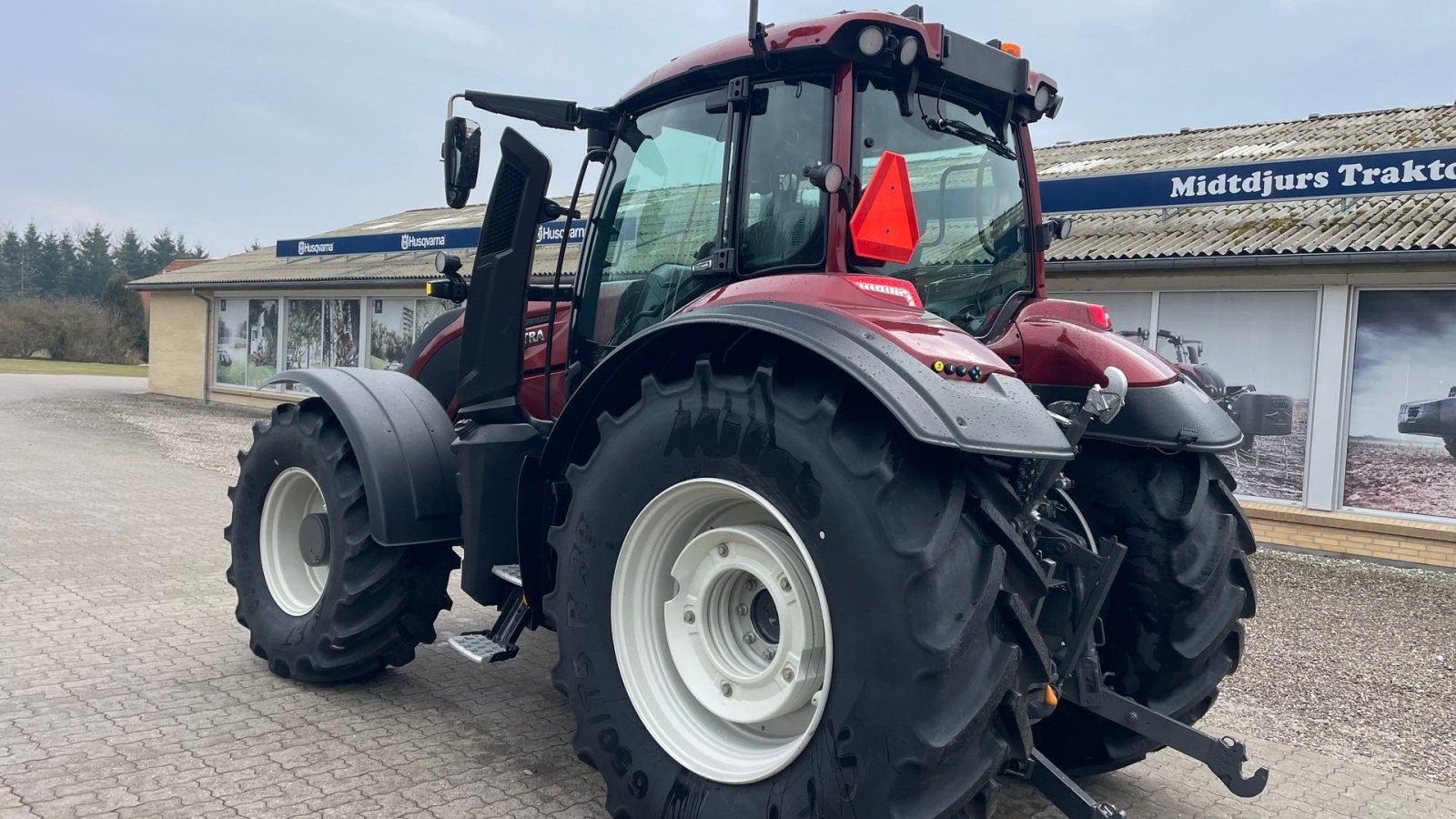 Traktor du type Valtra T215 Direct, Gebrauchtmaschine en Nimtofte (Photo 9)