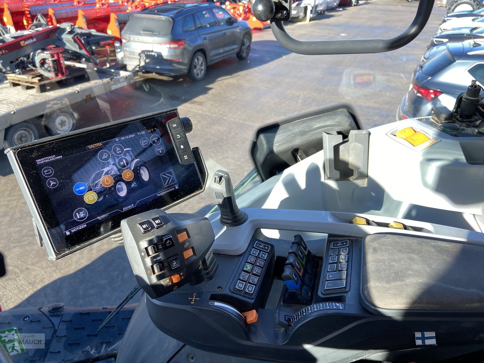 Traktor типа Valtra T215 Direct, Gebrauchtmaschine в Burgkirchen (Фотография 12)