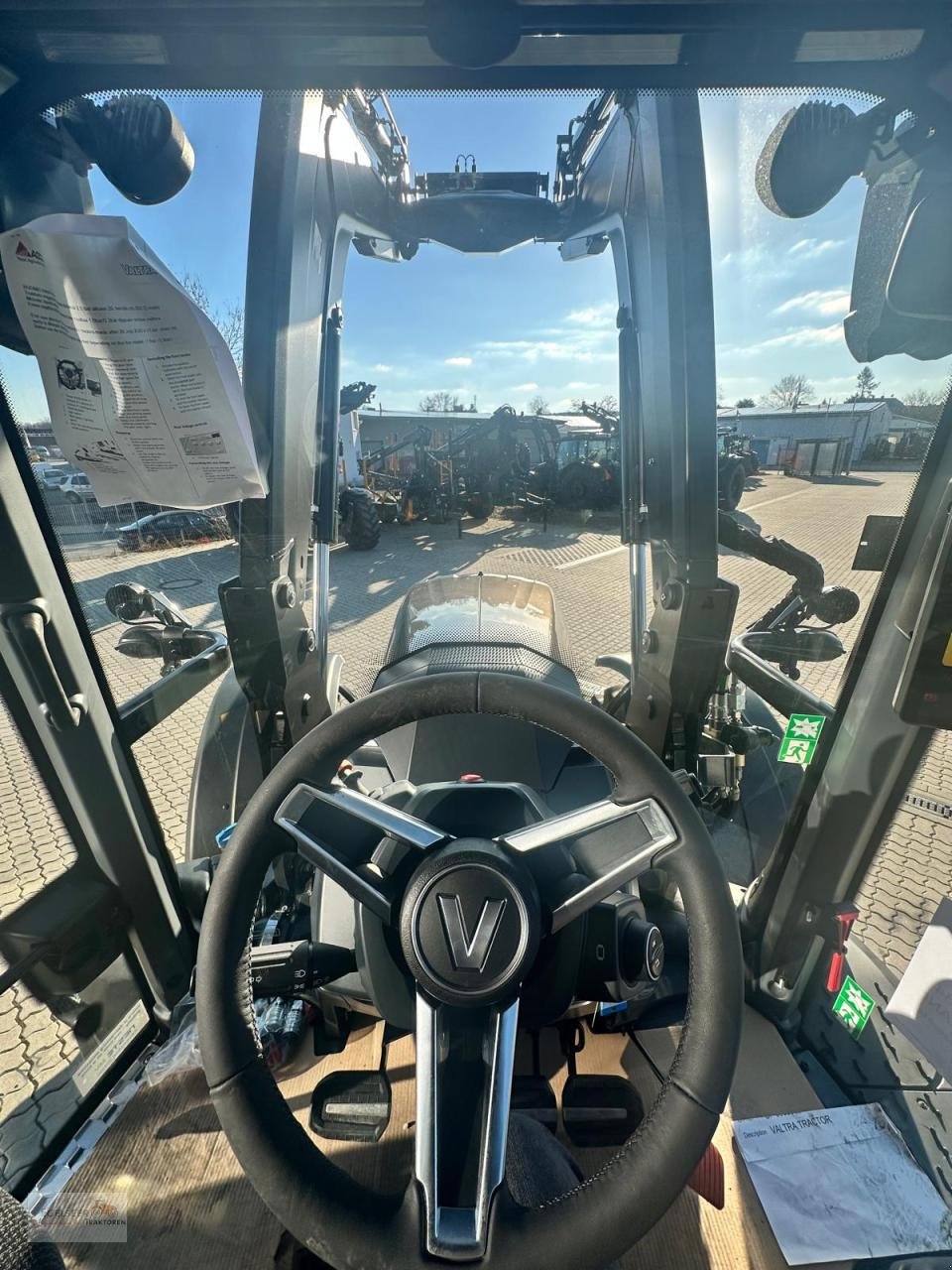 Traktor typu Valtra T215A, Neumaschine v Fürth / Burgfarrnbach (Obrázek 4)