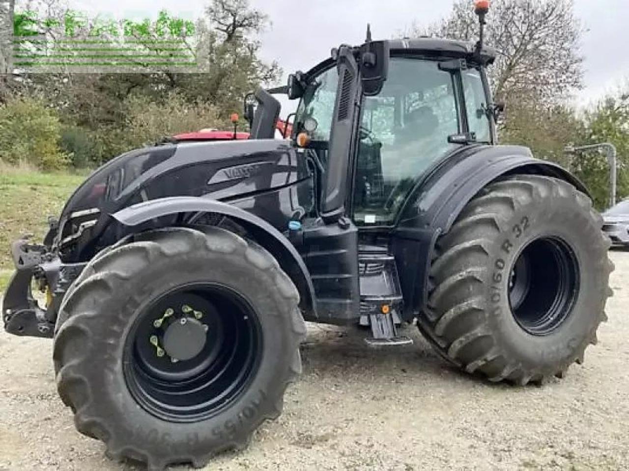 Traktor του τύπου Valtra t215d, Gebrauchtmaschine σε MONFERRAN (Φωτογραφία 1)