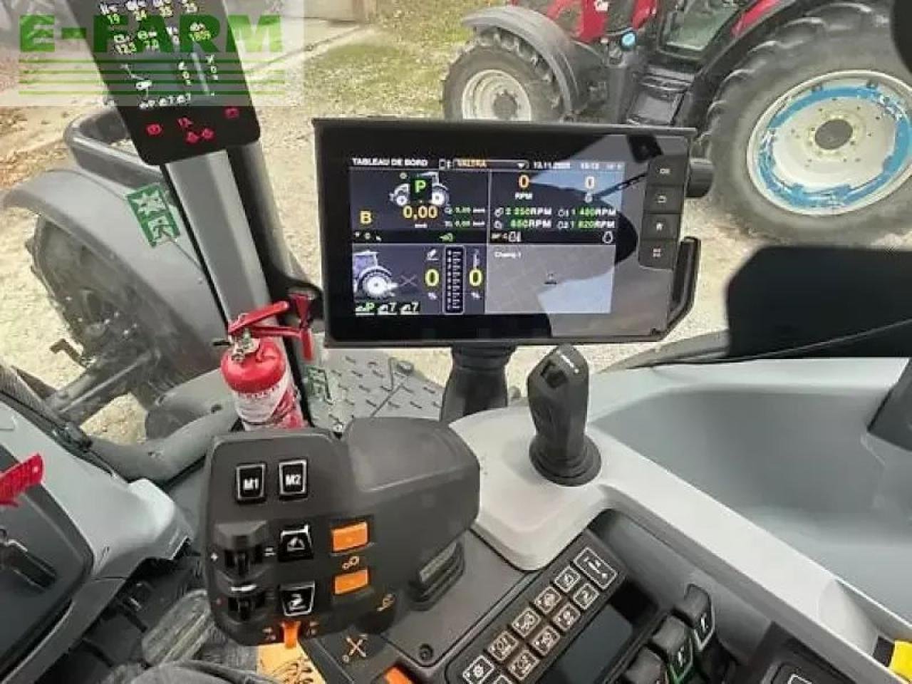 Traktor του τύπου Valtra t215d, Gebrauchtmaschine σε MONFERRAN (Φωτογραφία 8)