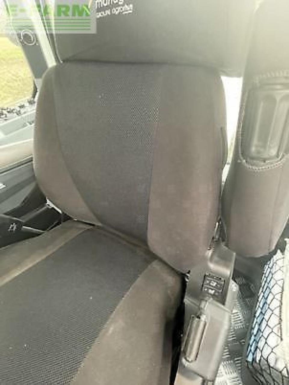 Traktor tip Valtra t215d, Gebrauchtmaschine in MONFERRAN (Poză 11)