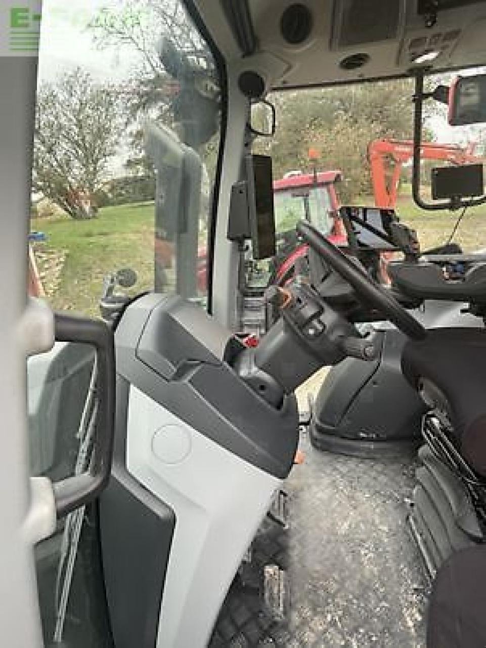 Traktor tip Valtra t215d, Gebrauchtmaschine in MONFERRAN (Poză 13)