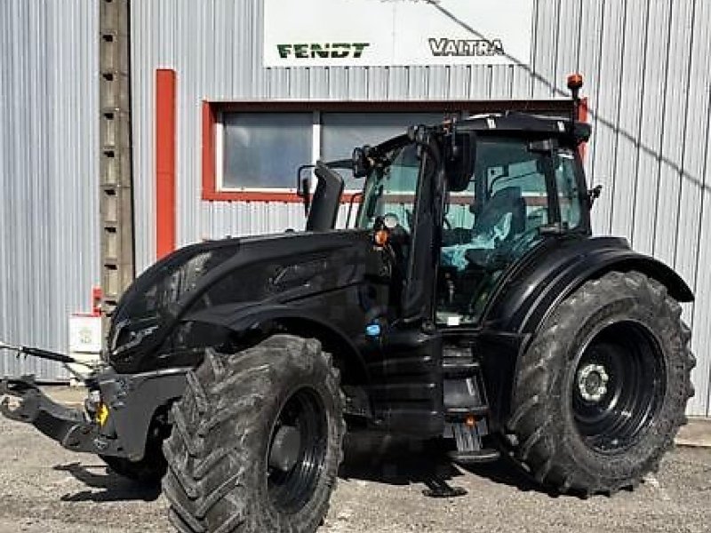 Traktor des Typs Valtra T215D, Gebrauchtmaschine in Revel (Bild 1)