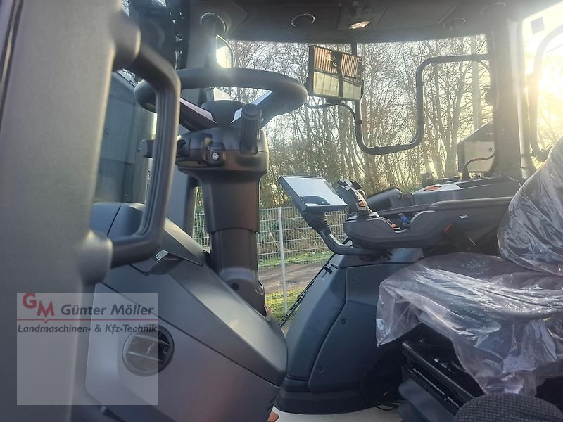 Traktor du type Valtra T215D, Neumaschine en St. Michaelisdonn (Photo 10)