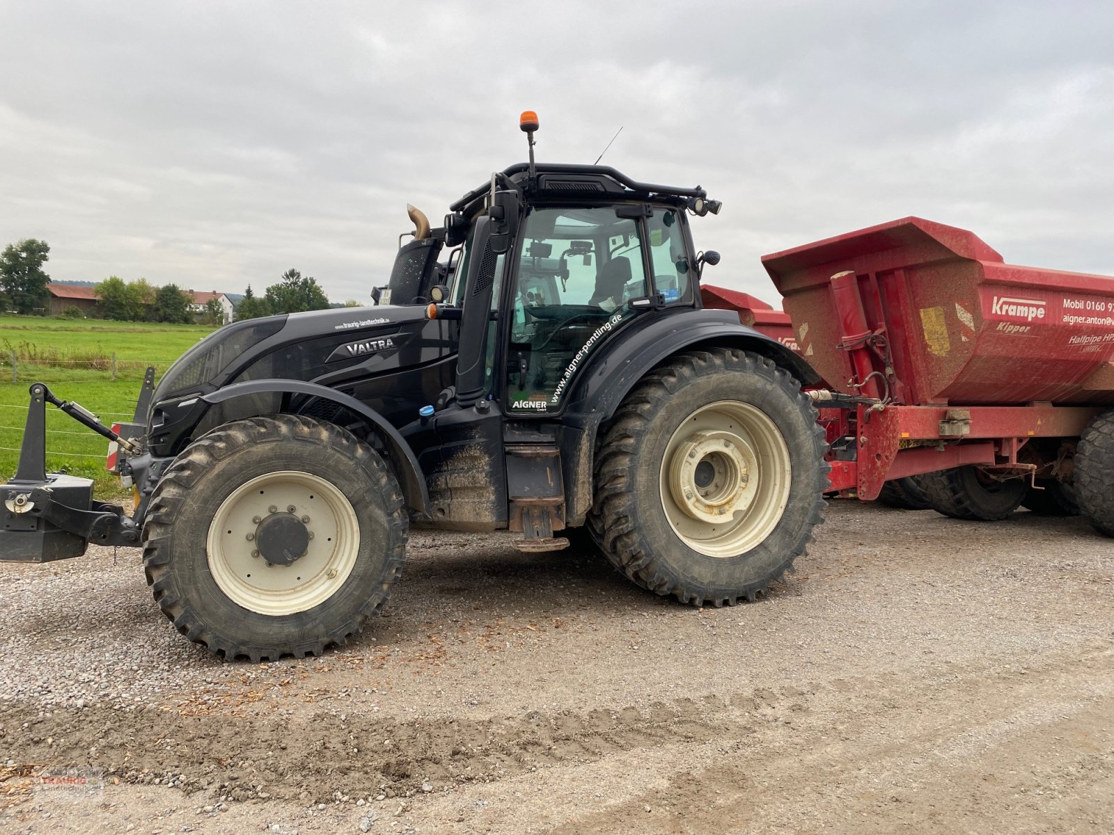 Traktor of the type Valtra T215D, Gebrauchtmaschine in Mainburg/Wambach (Picture 8)