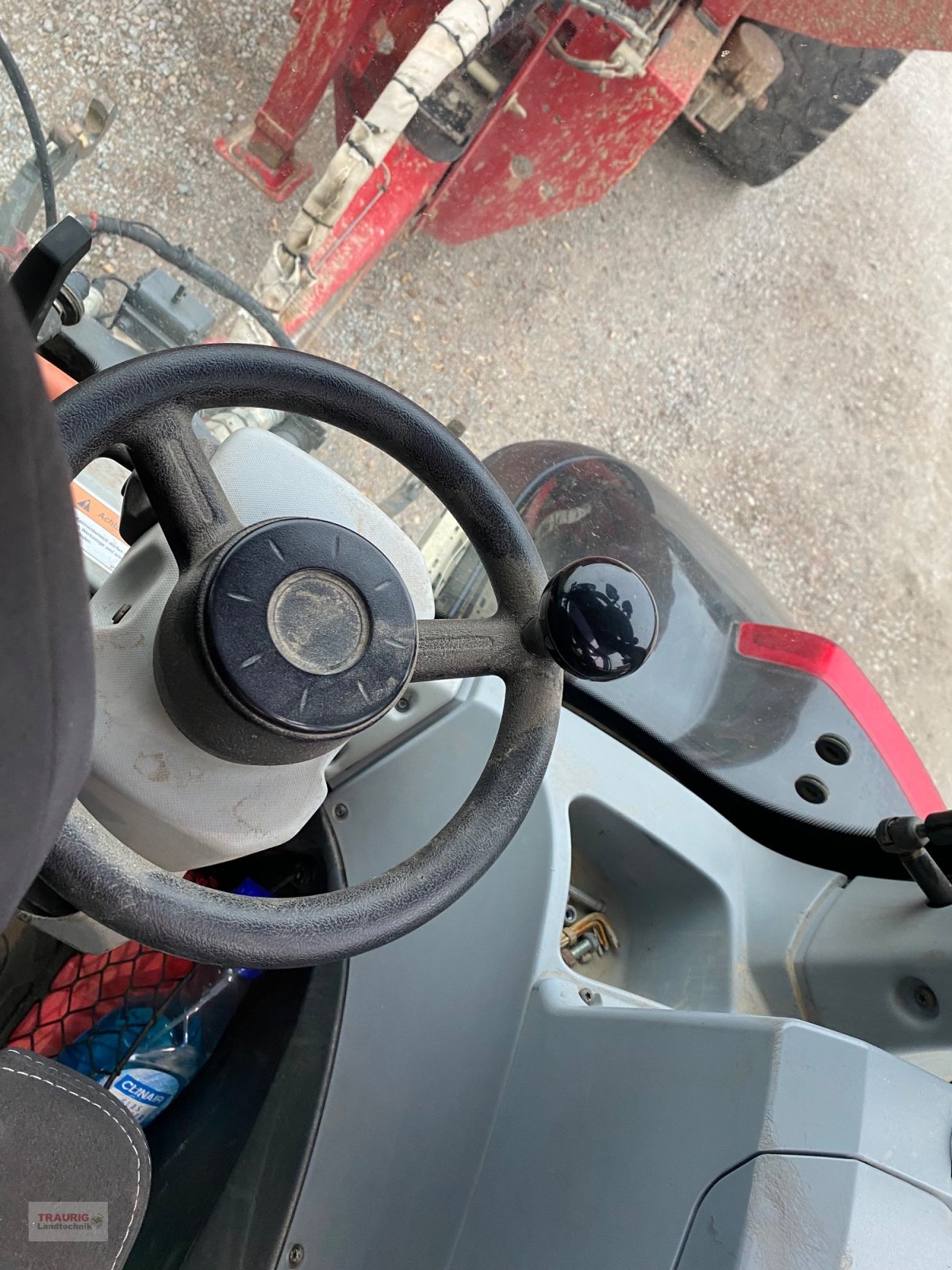 Traktor of the type Valtra T215D, Gebrauchtmaschine in Mainburg/Wambach (Picture 13)