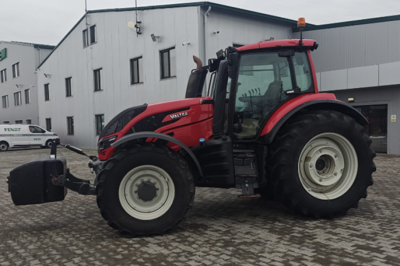 Traktor от тип Valtra T234 A, Gebrauchtmaschine в Orţişoara (Снимка 2)