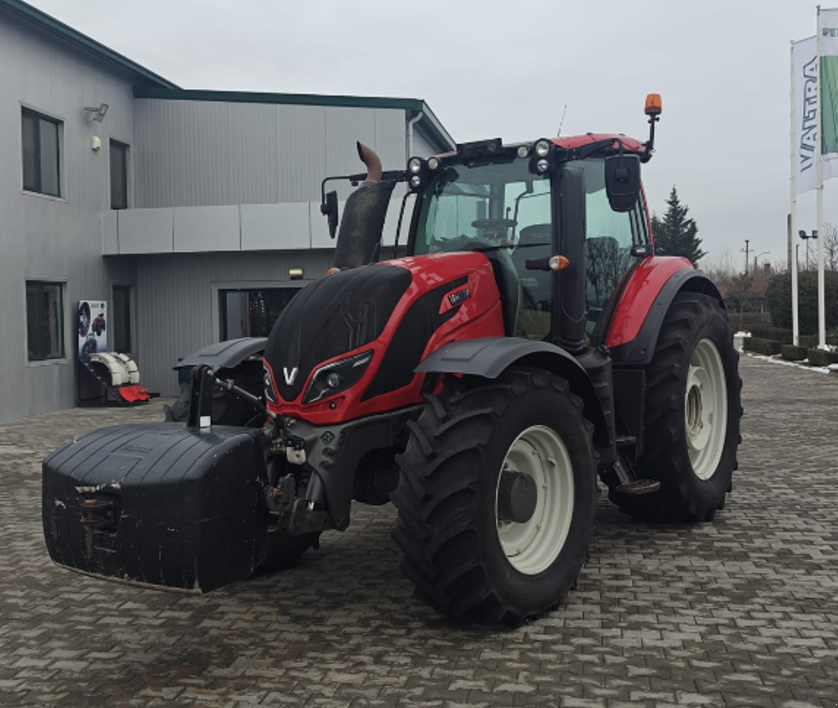 Traktor от тип Valtra T234 A, Gebrauchtmaschine в Orţişoara (Снимка 3)