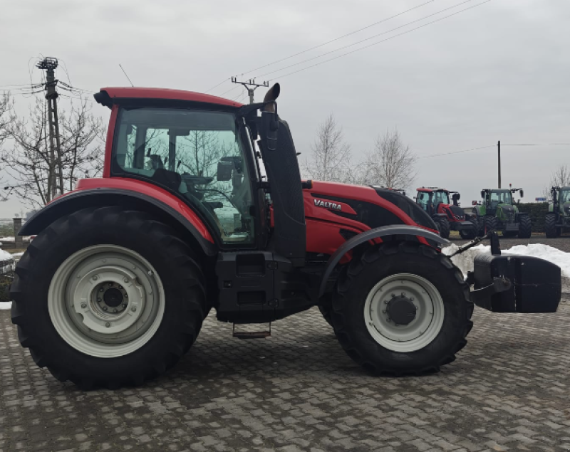 Traktor от тип Valtra T234 A, Gebrauchtmaschine в Orţişoara (Снимка 4)
