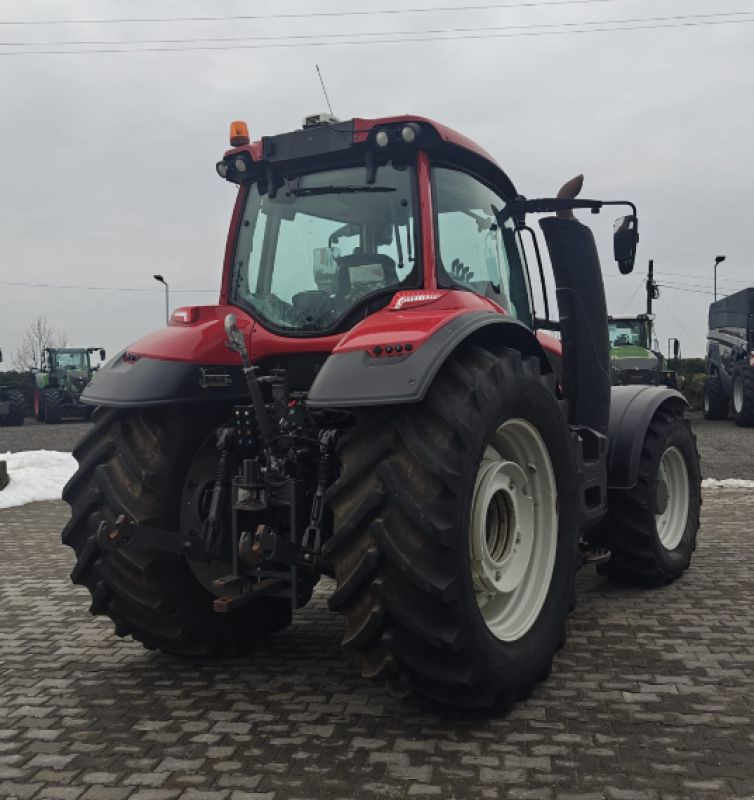 Traktor от тип Valtra T234 A, Gebrauchtmaschine в Orţişoara (Снимка 5)