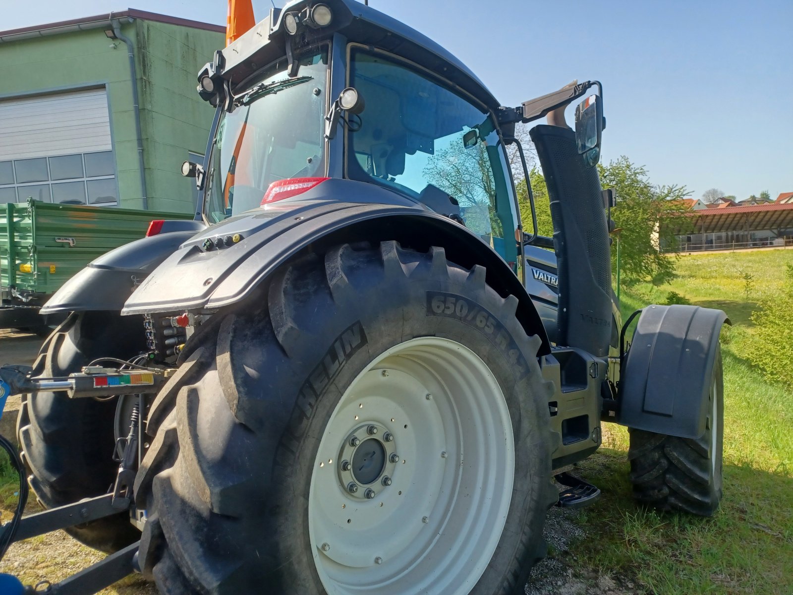 Traktor типа Valtra T234 D, Gebrauchtmaschine в Uffenheim (Фотография 2)