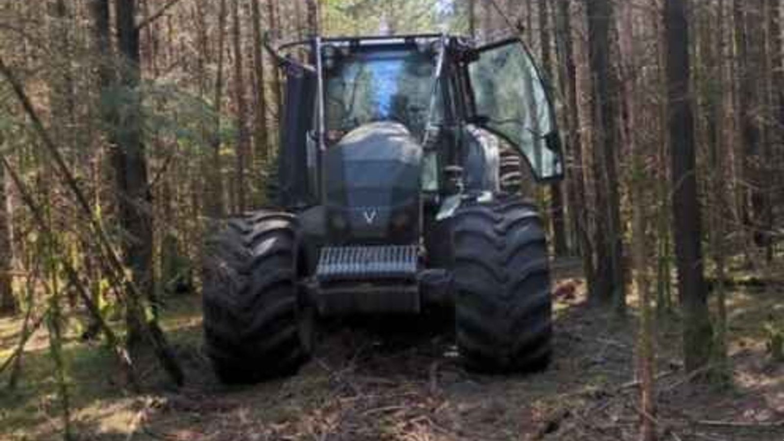 Traktor типа Valtra T234 Direct Med fuld skovinddækning, Gebrauchtmaschine в Ulstrup (Фотография 2)