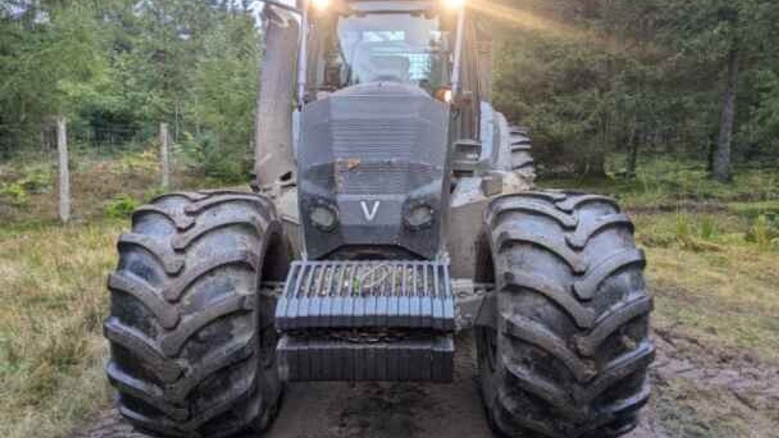 Traktor типа Valtra T234 Direct Med fuld skovinddækning, Gebrauchtmaschine в Ulstrup (Фотография 6)