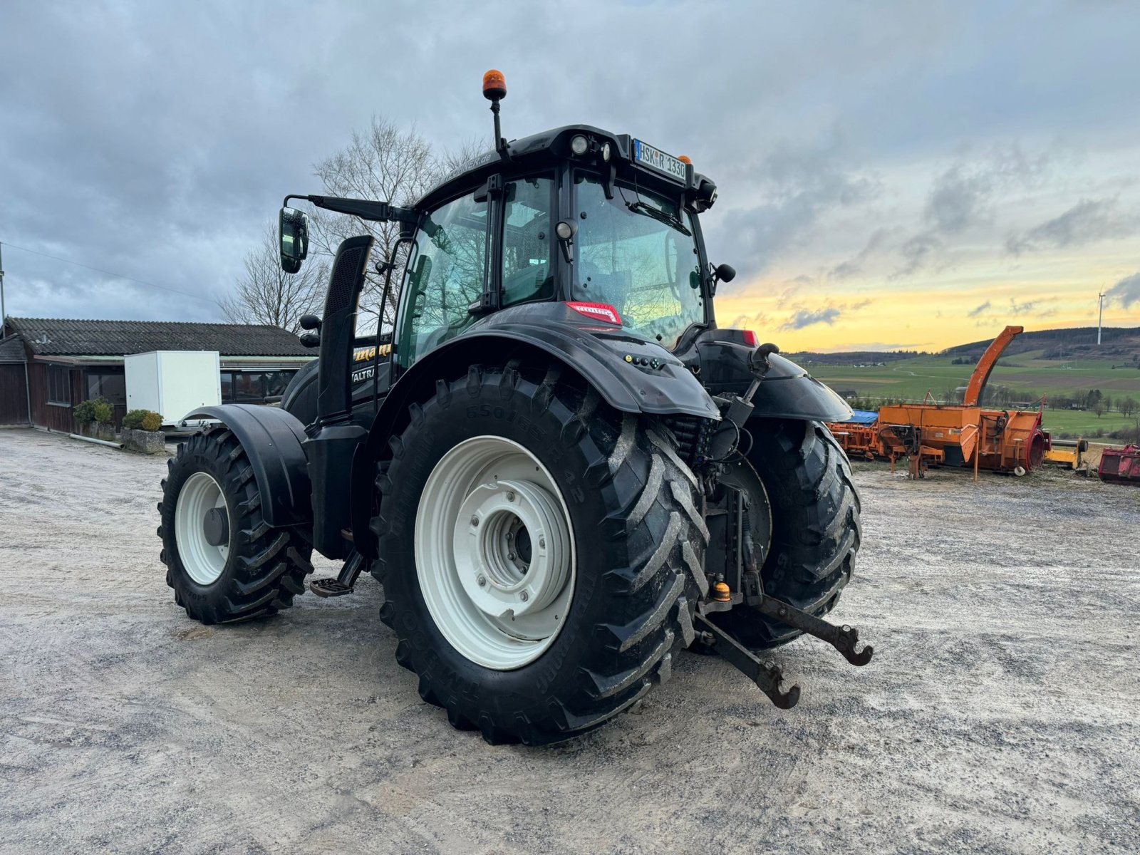 Traktor typu Valtra T234 Direct mit Radgewichten, Gebrauchtmaschine v Brilon (Obrázek 7)