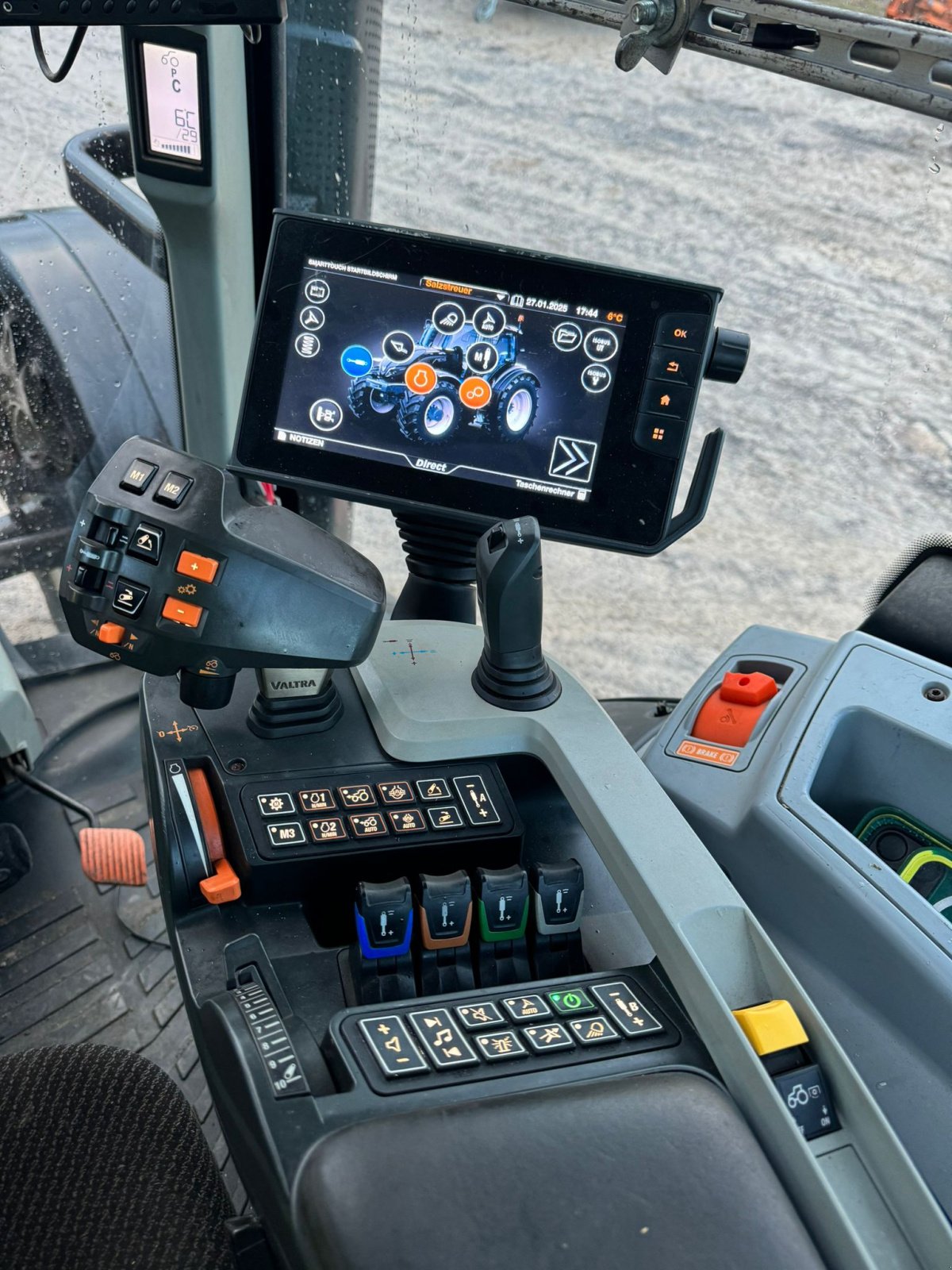 Traktor typu Valtra T234 Direct mit Radgewichten, Gebrauchtmaschine v Brilon (Obrázek 10)