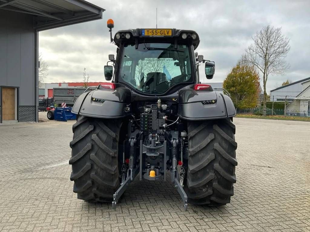 Traktor of the type Valtra T234 Direct smart Touch, Gebrauchtmaschine in Marknesse (Picture 8)