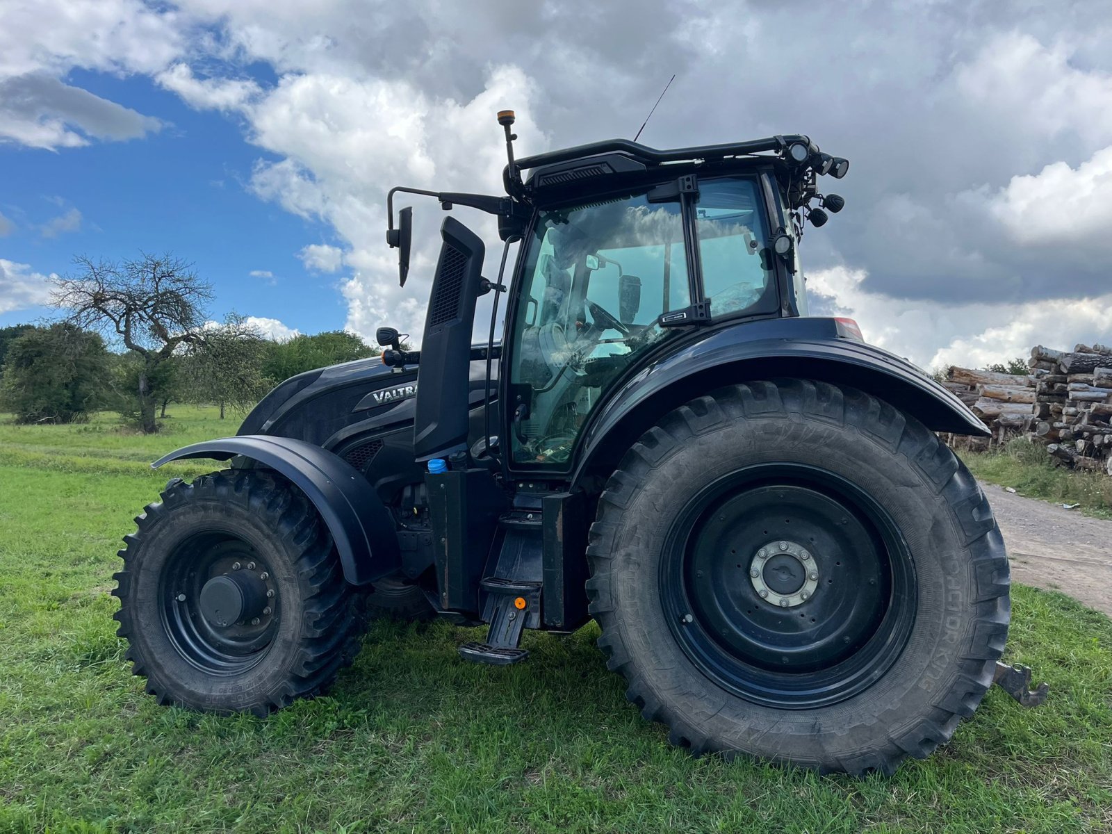 Traktor tipa Valtra T234 Direct, Gebrauchtmaschine u Blieskastel  (Slika 5)