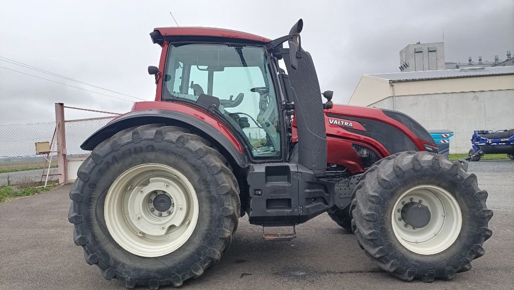 Traktor Türe ait Valtra T234 v, Gebrauchtmaschine içinde SAINT-HILAIRE-EN-PUISEAUX (resim 8)